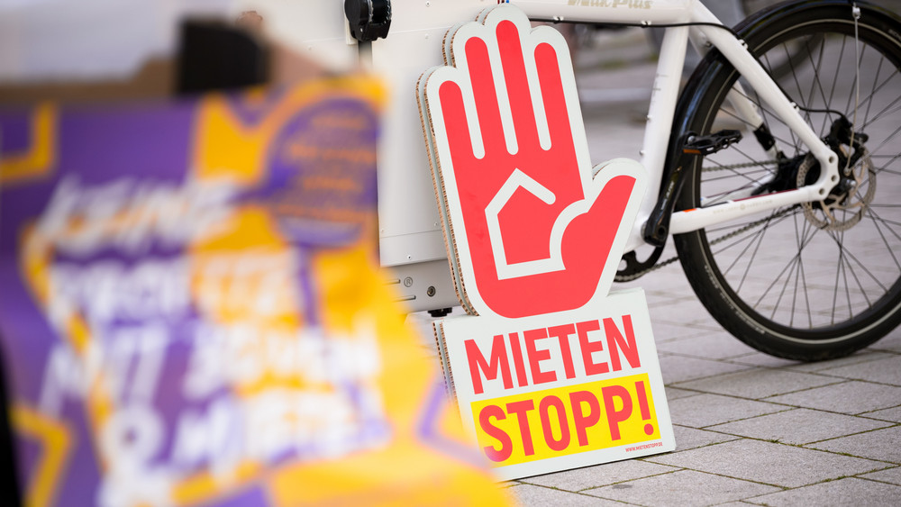 Bundesweit protestieren Menschen gegen steigende Mietpreise - auch in Hessen sind Aktionen geplant.