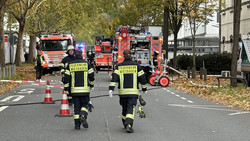 Akku-Brand in Wiesbaden-Biebrich: Aufwendiger Feuerwehr-Einsatz