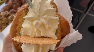 Brioche-Eis jetzt auch in Mainz: Neuer Eis-Trend aus Sizilien