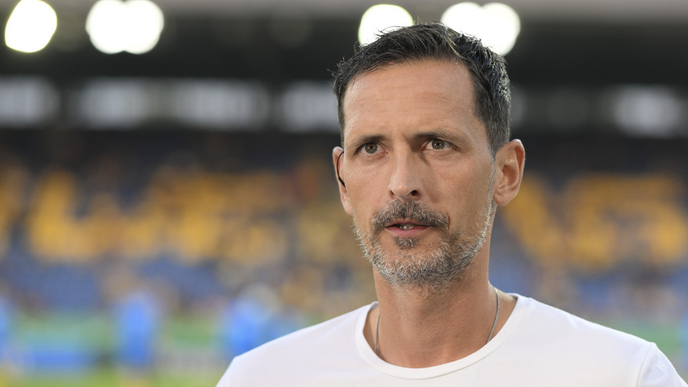 SGE-Trainer Dino Topmmöller geht in seine zweite Saison mit der Eintracht. 