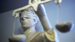 Schüsse Gießener Wettbüro: Milderes Urteil als gefordert