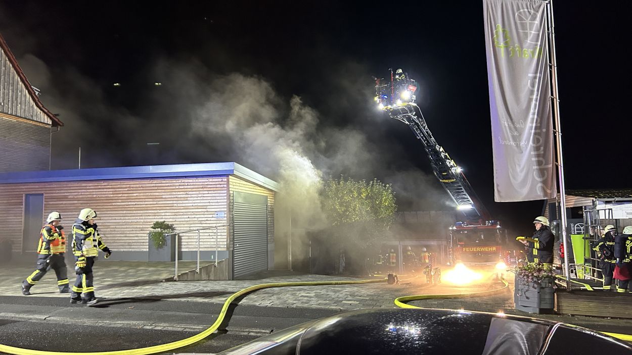 Großbrand in Schreinerei verursacht 150.000 Euro Schaden