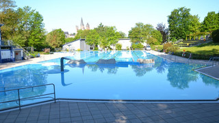 Freibad-Bilanz Mittelhessen: Weniger Badegäste bei mauem Sommer