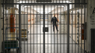 Häftling flieht in Ludwigshafen: JVA-Mitarbeiterin wurde suspendiert