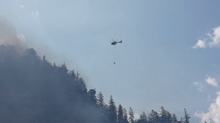 Gipfelbereich: Bergwald in den Chiemgauer Alpen brennt 