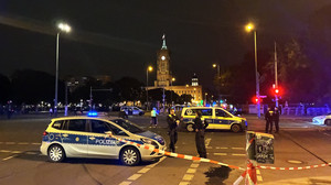 Berlin: Polizei schießt Autofahrer an