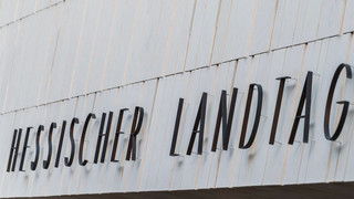 Hessischer Landtag will keine Steuergelder für Extremisten ausgeben