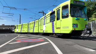 Pilotprojekt lief gut: Straßenbahn befördert Pakete in Frankfurt