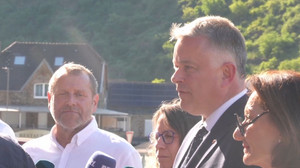 Wiederaufbau im Ahrtal stockt: Ministerpräsident Schnieder sieht viele Herausforderungen