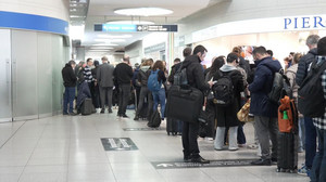 Stuttgarter Flughafen: Sicherheitsbereich geräumt - Betrieb gestört