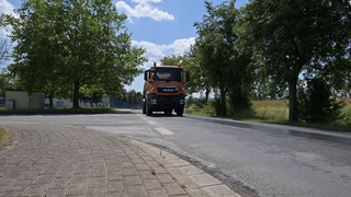 Winterdienst im Sommer? Das steckt hinter dem ungewöhnlichen Anblick