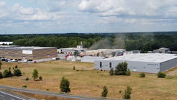 Großbrand in Oranienburg: Produktionshalle stürzt ein