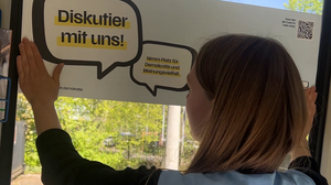 Kreuz & Quer am 10. Mai - Demokratie in der Tram