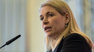 Neue Bahn-Chefin wirft die Hälfte ihrer Manager raus