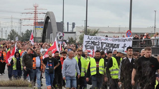 Häfen stehen still: Arbeitgeber wollen wieder verhandeln