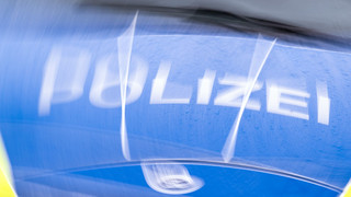 Unfallflucht in Erlensee: Mann verletzt Polizisten und sich selbst