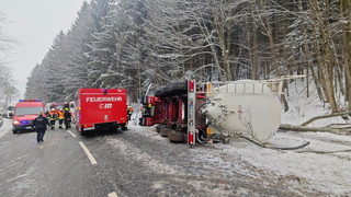 Lkw-Unfall auf B458: Das sorgte für die Vollsperrung