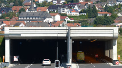 A66 bei Neuhof dicht: Darum rückt ein Experte an