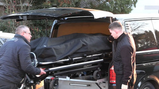 Sankt Augustin: Pflegerin fällt in Teich und ertrinkt