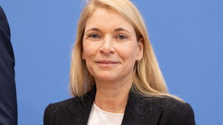 Palla vom Aufsichtsrat zur neuen Bahnchefin berufen