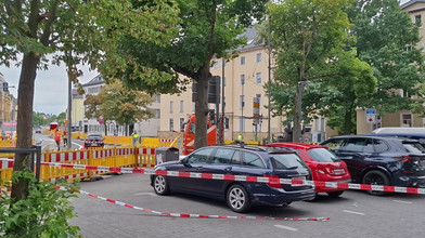 Große Rauchwolke in Gießen: LKW brennt nach Explosion