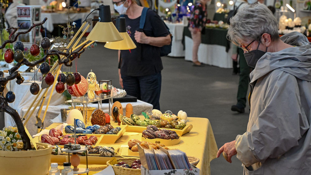 Beim Ostereiermarkt in Michelstadt kann wieder gestöbert werden.