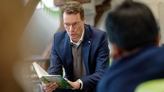 Pisa-Desaster: Wüst sieht Handlungsbedarf schon in Kitas