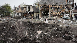 Russland greift Zentrum von Kyjiw mit tödlicher Streumunition-Rakete an