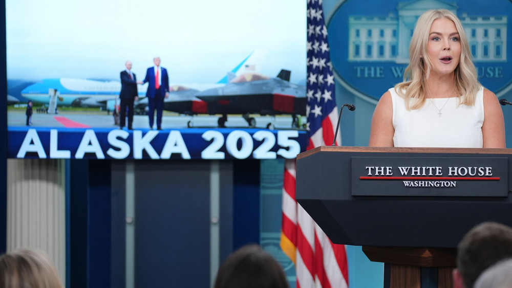 Pressekonferenz mit Leavitt