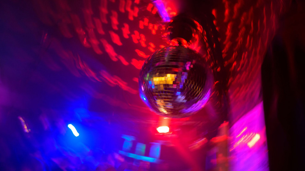 Disco-Kugel in Club