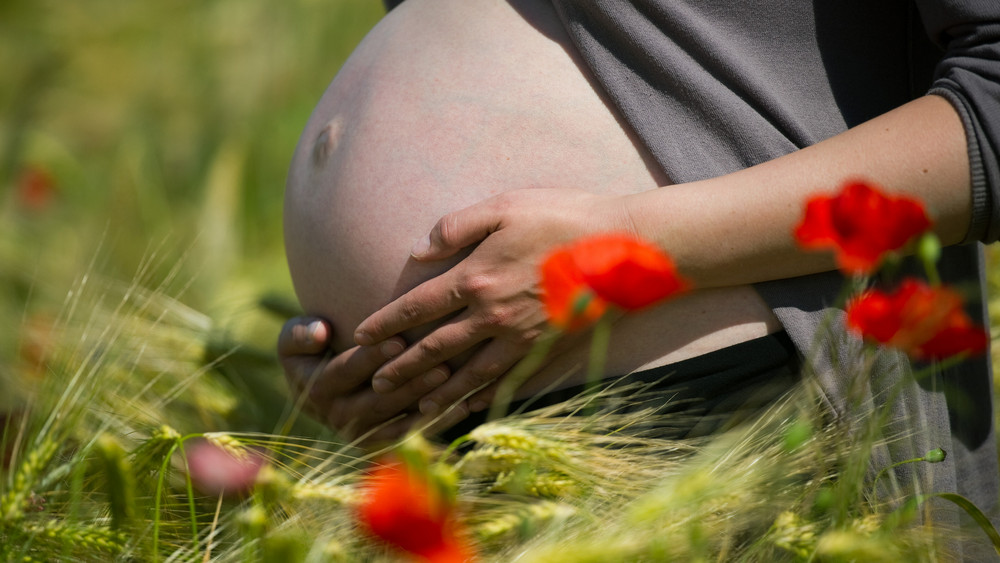 Eine aktuelle Studie widerlegt die Trump-Aussage, die Einnahme von Paracetamol in der Schwangerschaft erhöhe das Autismus-Risiko (Symbolbild).