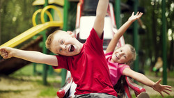 Kinder im Park Königstein