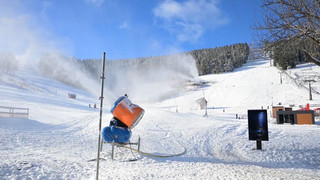 Schneelandschaft auf dem Fichtelberg - Skigebiet rüstet sich für Saisonstart