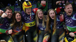 Teamstaffel holt Rodel-Gold - "Tobis" schreiben Geschichte