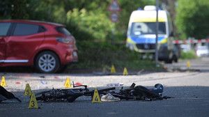 Dinslaken: Autofahrerin fährt Kinder in Schulnähe an - vier Verletzte