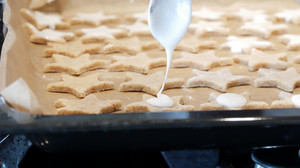 Zimtsterne: Rezept für leckere Weihnachtsplätzchen