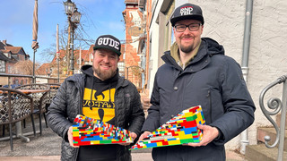 Gelnhausen bekommt Rollstuhl-Rampe aus Lego
