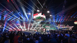 "Tor der Progressiven in Brüssel einreißen“: Europas Rechte sammelt sich hinter Orban