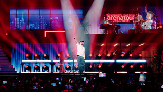 Mark Forster nimmt die Festhalle Frankfurt auseinander