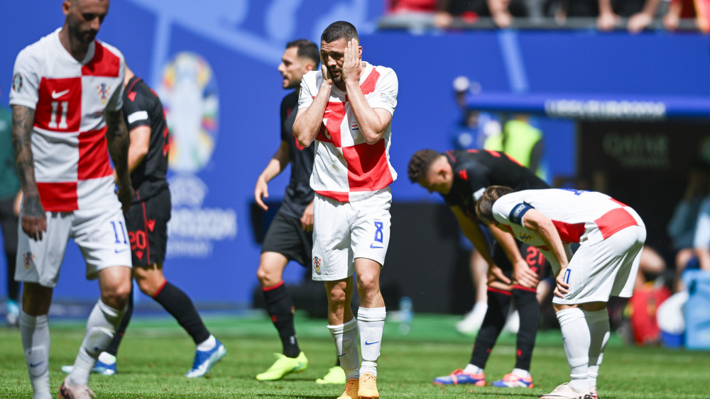  Kroatiens Mateo Kovacic reagiert nach einer vergebenen Chance.