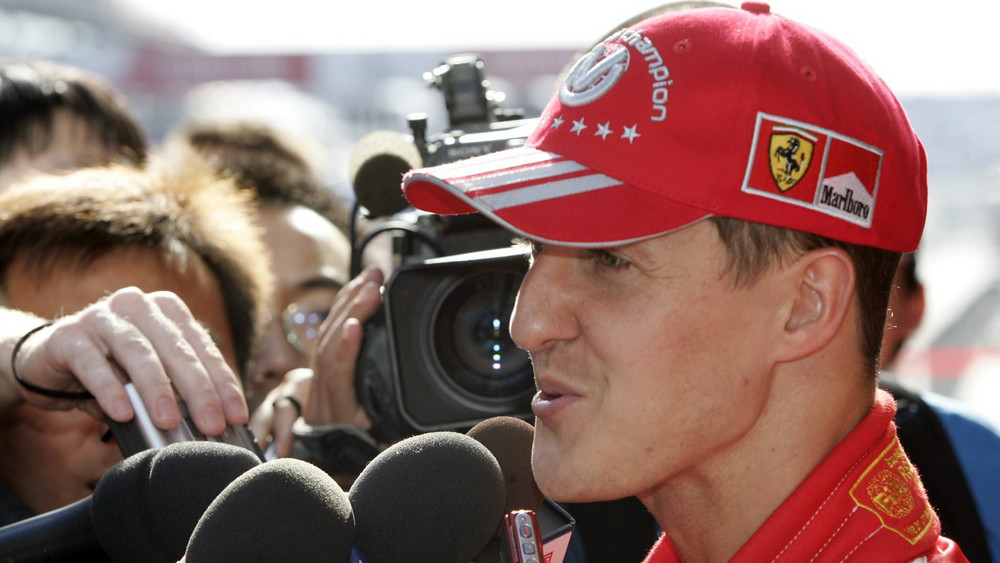 Der frühere Formel-1-Weltmeister Michael Schumacher ist seit seinem Ski-Unfall 2013 nicht mehr öffentlich aufgetreten. Mehrere Male wurde seine Familie bereits erpresst.
