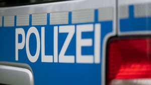 Überfall auf Wettbüro in Groß-Gerau - Mann mit Fleischermesser bedroht