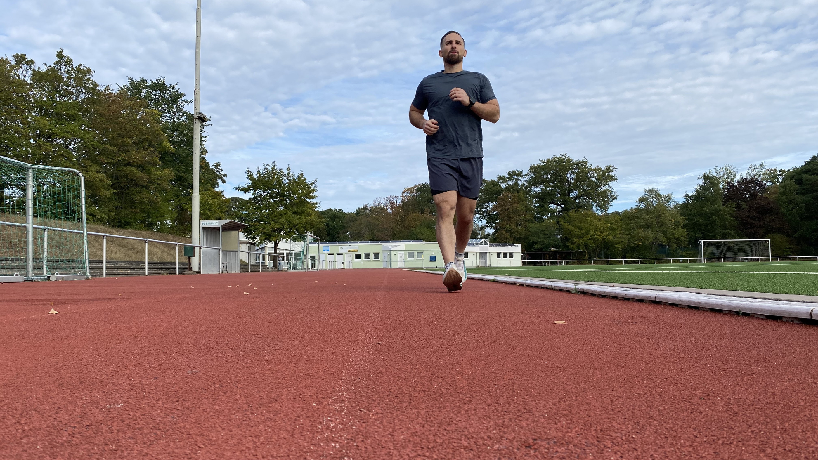 Von Hessen nach Griechenland: Rüsselsheimer plant Mega-Lauf