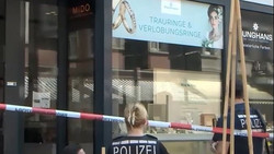 Überfall auf Juwelier: Inhaber wehrt sich erfolgreich mit bloßen Händen