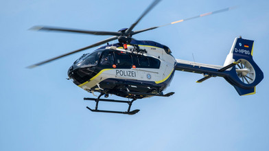 Bei Party Wohnung verwüstet: 15-Jähriger springt und flieht