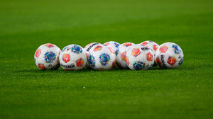 FC Bayern im Stau - Bundesliga-Anpfiff in Gladbach verspätet