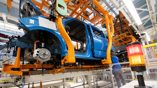 Ifo: Materialmangel in der Industrie geht weiter zurück