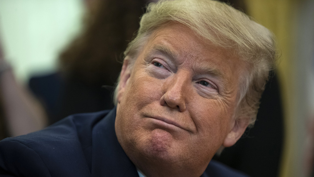 Die Staatsanwaltschaft hat die Einstellung des Strafverfahrens wegen versuchten Wahlbetrugs gegen Donald Trump beantragt.