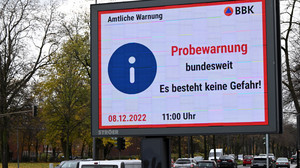 Bundesweiter Warntag: Probealarm ließ Handys und Sirenen schrillen