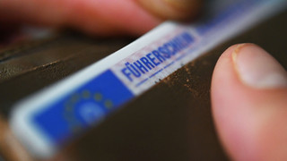 Autofahrer fordert Zivil-Streife in Fulda zu illegalem Rennen auf